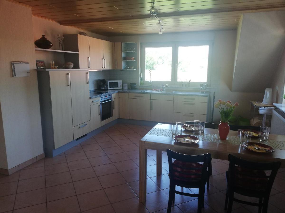 Anna - Neue Ferienwohnung Mit Blick Ins Gruene Ober-Abtsteinach Exterior photo