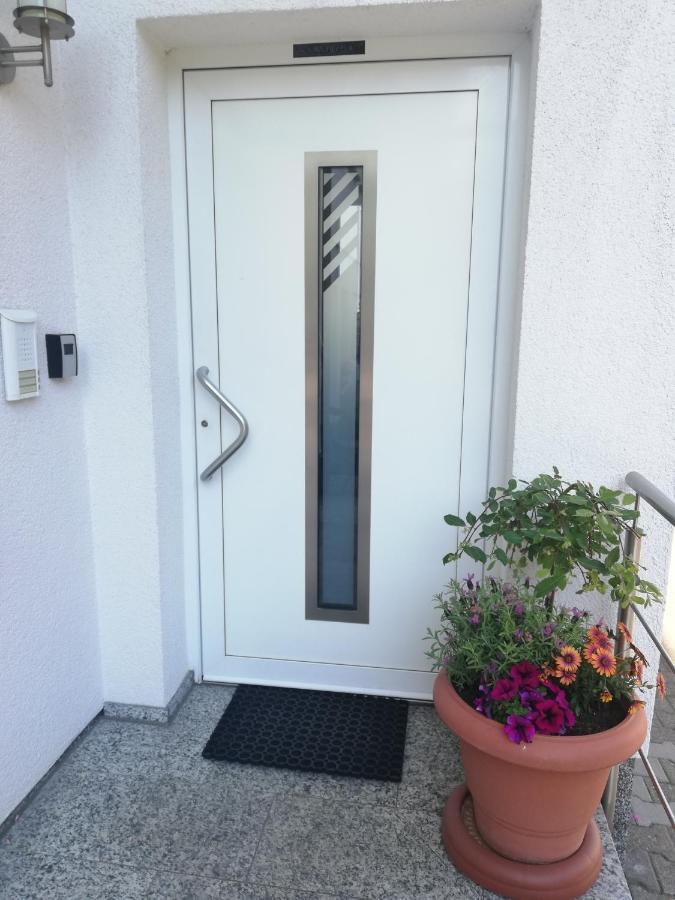 Anna - Neue Ferienwohnung Mit Blick Ins Gruene Ober-Abtsteinach Exterior photo